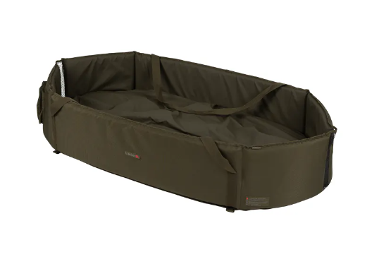 Trakker Sanctuary deluxe oval crib